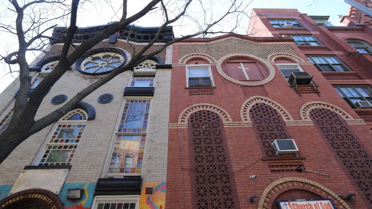 The 6th Street Community Center (left) at 638 6th Street.