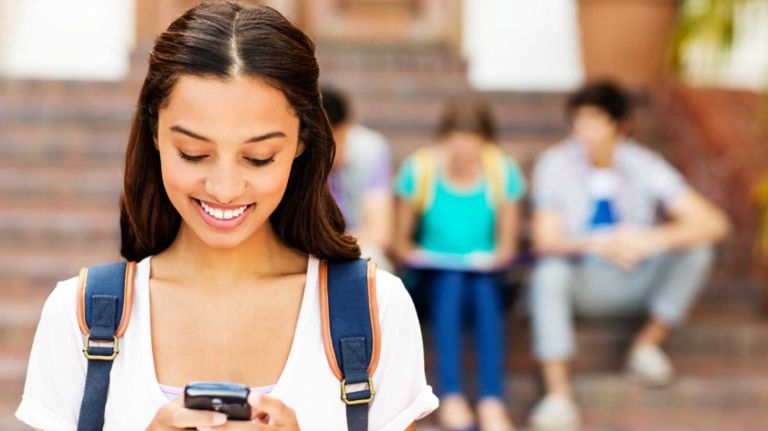 4 apps to help with the college application process 2 Apps can help make the college application process easier.
