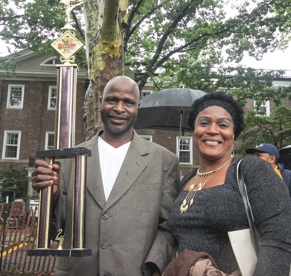 Valiant vendor is honored 1 Photo by Tequila Minsky
