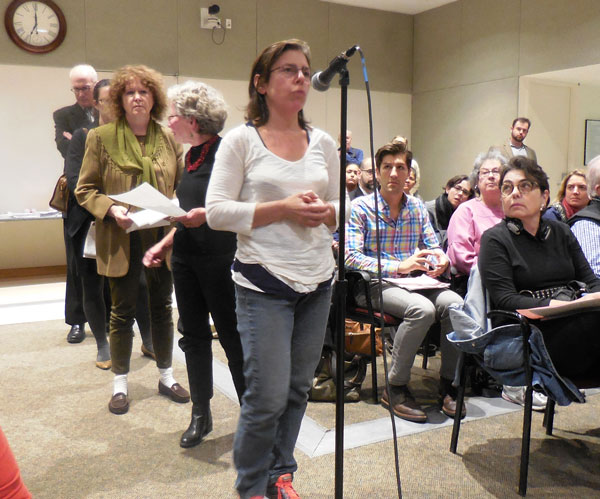 New Face, Old Frustrations at CB4 2 Photo by Eileen Stukane A W. 25th St. resident speaks about living near the Bowery Residents’ Committee facility.