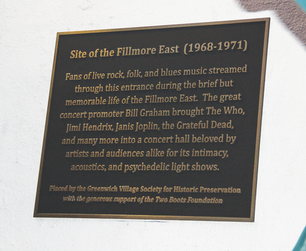 The plaque, the latest installment in a program by the Greenwich Village Society for Historic Preservation and the Two Boots Foundation.