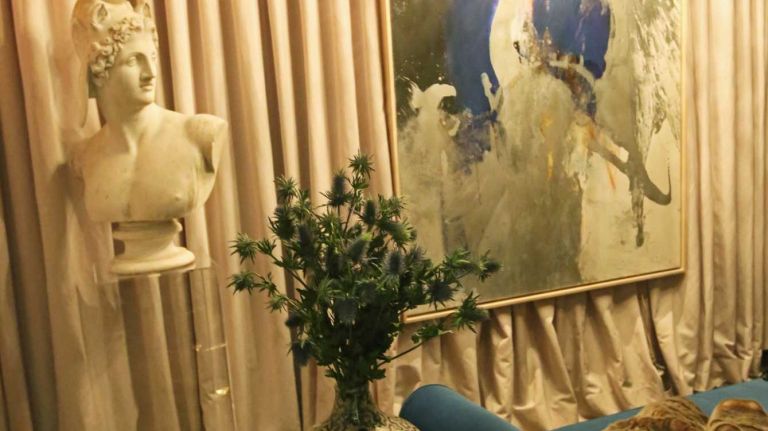 NY Holiday House Show 21 Manhattan designer Caleb Anderson Design's lounge.