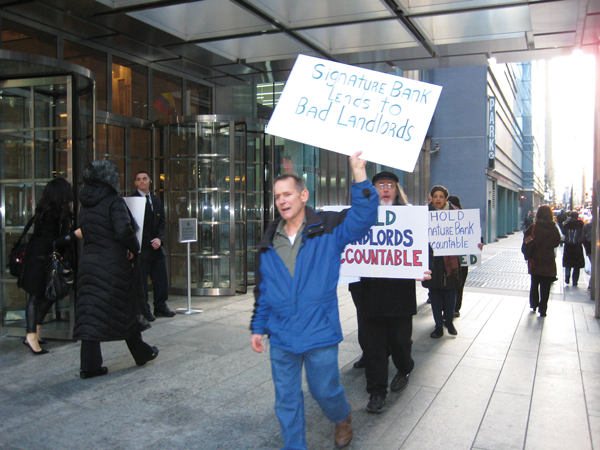 Dec18_Rally_Signs