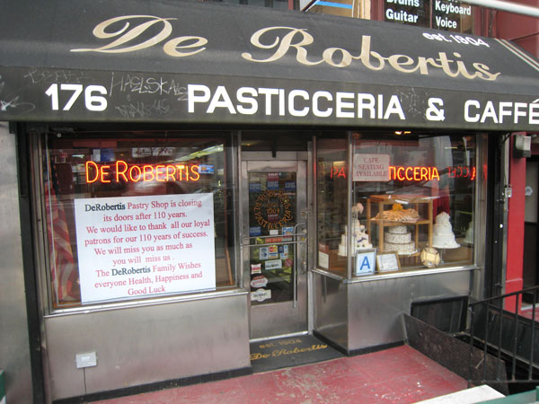 Downtown’s cannoli crisis 1 Photo by Lesley Sussman