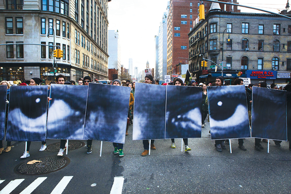 ‘Whose streets? Our streets!’ Thousands protest 1 PHOTO BY Q. SAKAMAKI