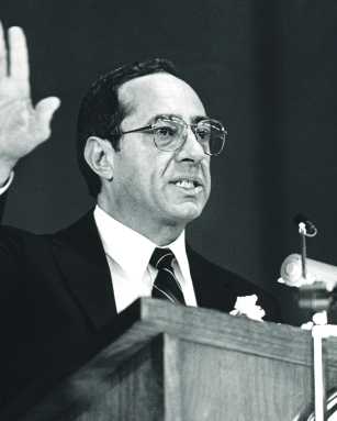 Mario-Cuomo,-photo