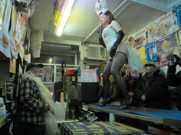Dancers and devotees of Ray celebrate his b’day 2 Pearls Daily brought true burlesque style and sass to Ray’s Birthday burlesque extravaganza.