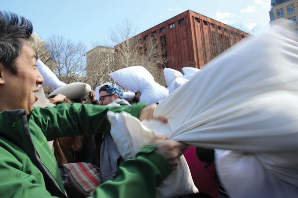 pillow-fight,-tequila