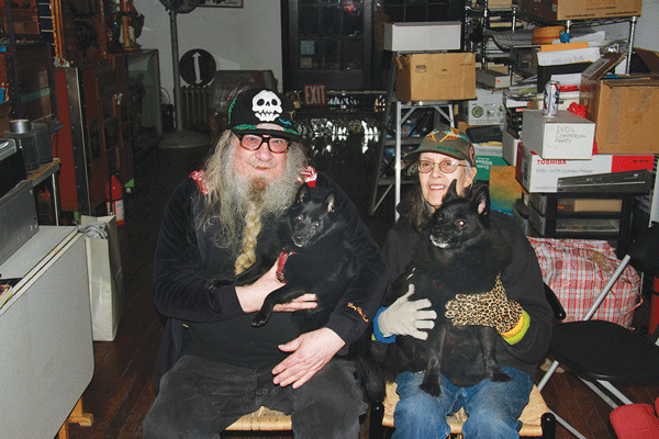 Spider and Foxy work it on the Lower East Side 1