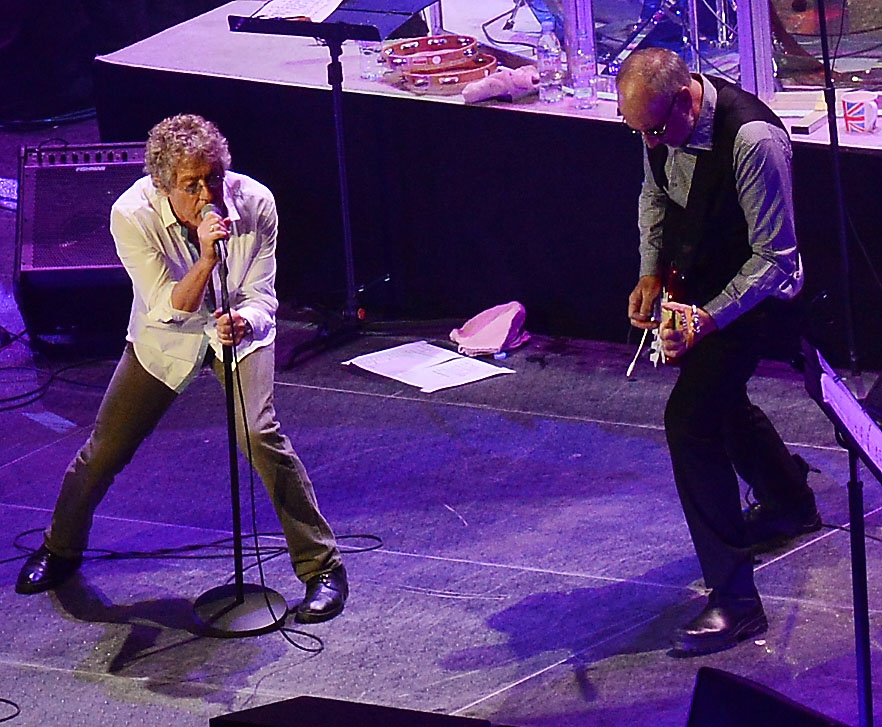 Roger Daltrey and Pete Townshend performing.