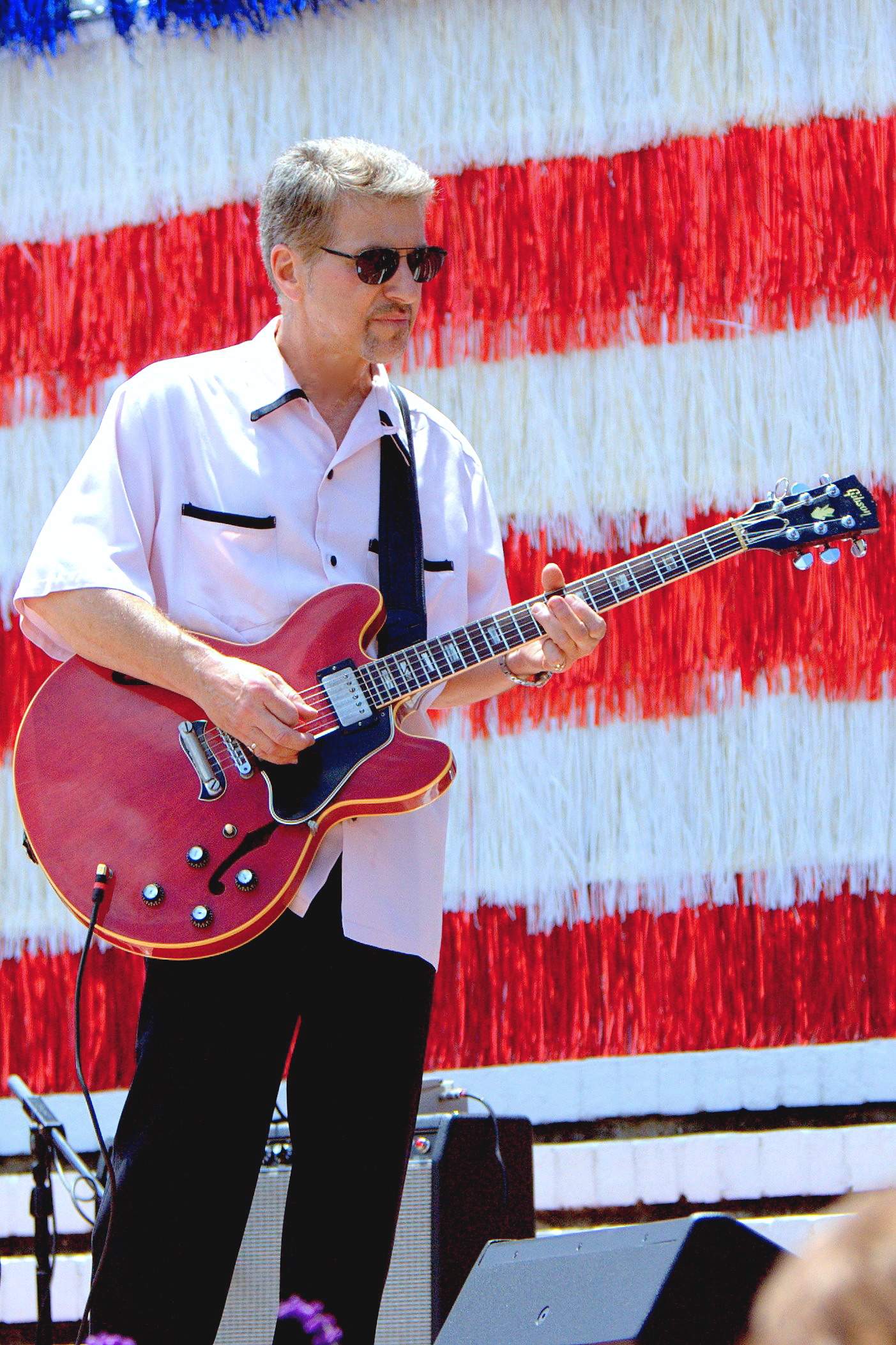 Johnny Rivers and Me 2 Johnny Rivers has aged as well as his music. Photo by Michael Albov via johnnyrivers.com.
