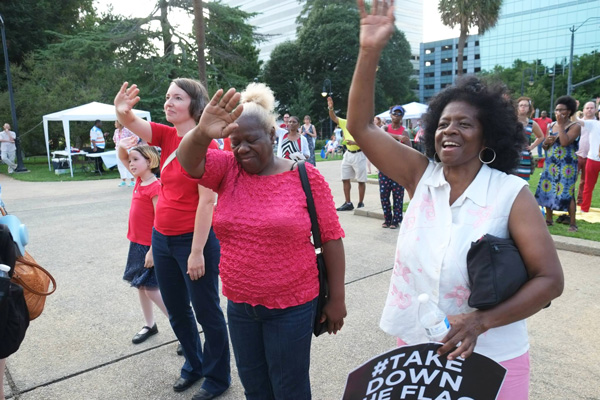 A former E.V. photog gets wrapped up in S.C. flag flap 3 flag,-singing