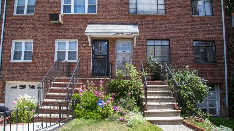 No city neighborhood has rents for minimum wage workers: report 2 Homes along Eldert Lane in the East New York neighborhood of Brooklyn on Aug, 28, 2015.