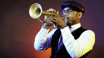 DIZZYS-OCT-31-Etienne-Charles-e1445544569114