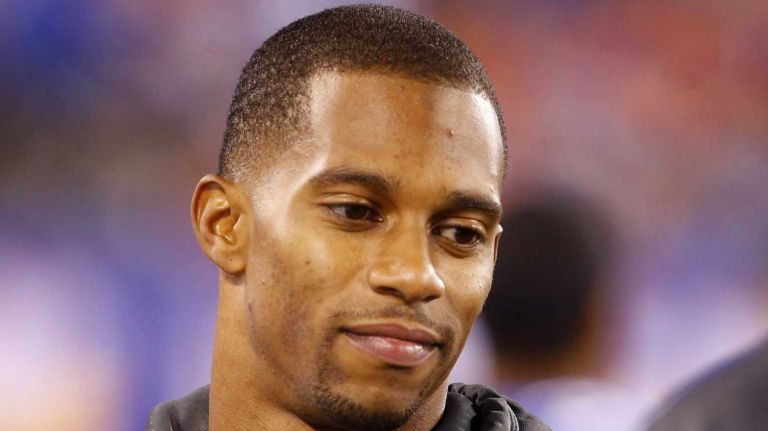 Victor Cruz #80 of the New York Giants looks on from the sidelines in the first half against the San Francisco 49ers at MetLife Stadium on Sunday, Oct. 11, 2015 in East Rutherford, N.J.