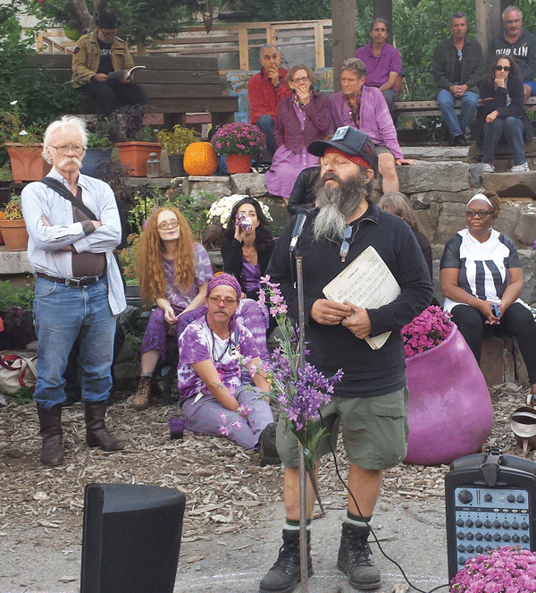 Carmine D’Intino sang Phil Ochs’s “When I’m Gone” in Adam Purple’s honor. In the song’s refrain, the singer actually says he or she better take action “while I’m here,” since, when you’re gone — you can’t change anything. Photos by Lincoln Anderson