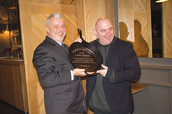 Dr-Ores-presents-award