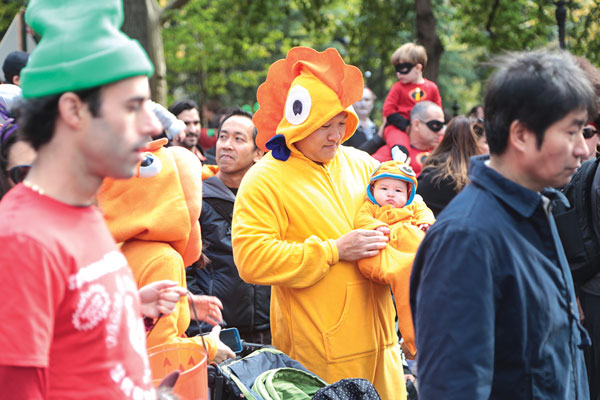 Kids enjoy ‘other’ parade so much, that it’s scary! 2 Kids enjoy ‘other’ parade so much, that it’s scary!