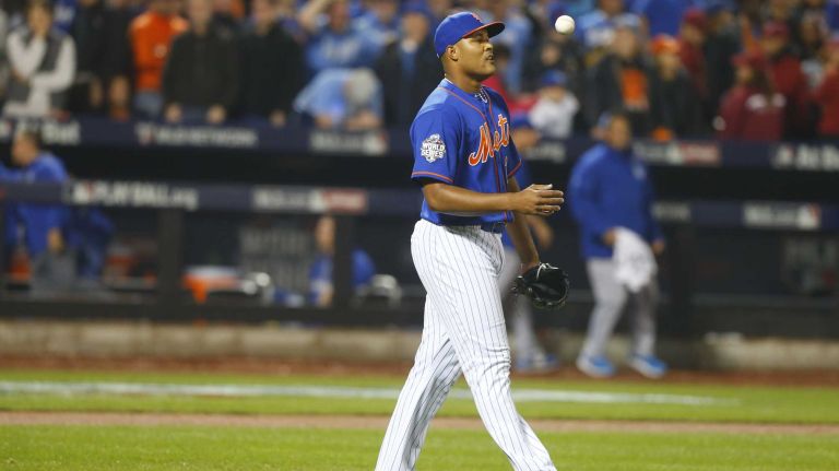 World Series Game 5: Mets vs. Royals 128 New York Mets relief pitcher Jeurys Familia (27) reacts after the tying run scores in the ninth during Game 5 of the World Series against the Kansas City Royals at Citi Field on Sunday, Nov. 1, 2015.