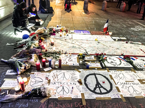 French vigil in Wash. Square, again, after night of horror 2 Photo by Tequila Minsky The memorial under the Washington Square Arch, listing the names of the nightspots where the victims were killed, such as Casa Nostra, a popular pizzeria, and Le Bataclan concert hall.