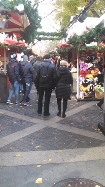 ROGERS-holiday-market-IS