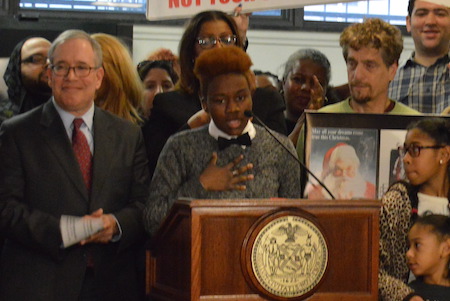 Manhattan Pols, Anti-Smoking Groups Decry E-Cigarette Marketing Toward Youth 2 Faith Williams, senior and student body president of the Upper West Side's Wadleigh Secondary School for the Performing & Visual Arts, shared her experiences in dealing with the prevalence of e-cigs. | JACKSON CHEN