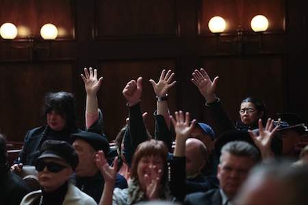 In Face of Teamster Opposition, de Blasio, Council Nix Horse Carriage Vote 2 After one of the Council’s sergeants-at-arms warned that he would kick any audience member who cheered — or heckled — those in attendance resorted to wiggling their hands to show support for those testifying. | WILLIAM ALATRISTE/ NEW YORK CITY COUNCIL