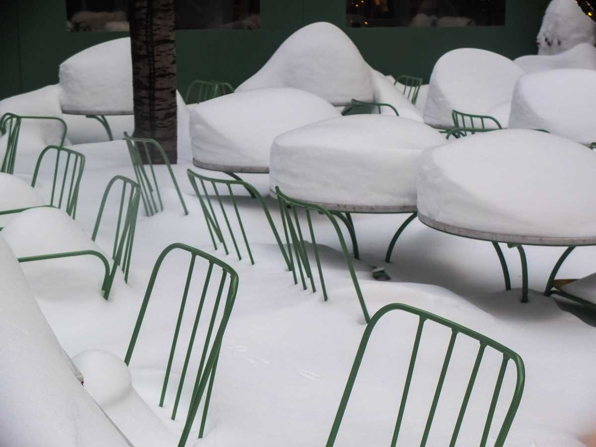 snow furniture