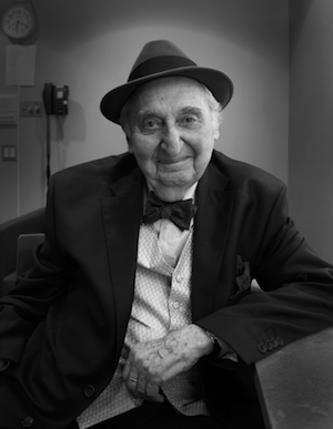 Old hat: Fyvush Finkel, having conquered Yiddish theater and TV, plays Chelsea’s famed cabaret room (with sons Elliott and Ian) on Mar. 7-8. Photo by Rivka Katvan.