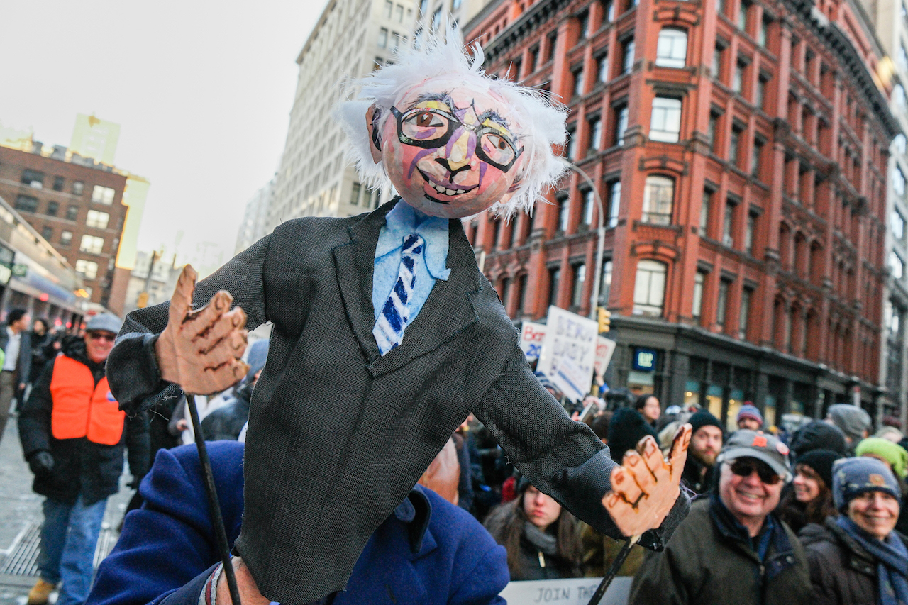Berning for Sanders, supporters hit the streets 4 SAMSUNG CSC