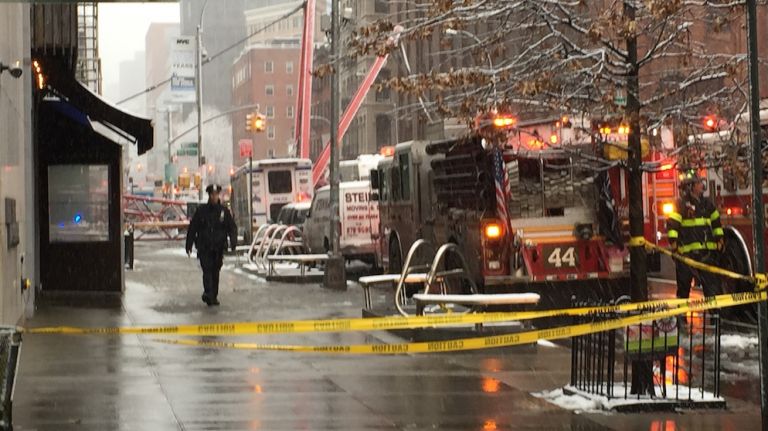 crane collapse amny