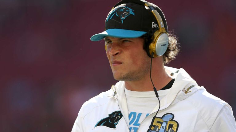 Super Bowl 50: Panthers vs. Broncos 19 Linebacker Luke Kuechly of the Carolina Panthers warms up prior to playing in Super Bowl 50 at Levi's Stadium on February 7, 2016 in Santa Clara, Calif.