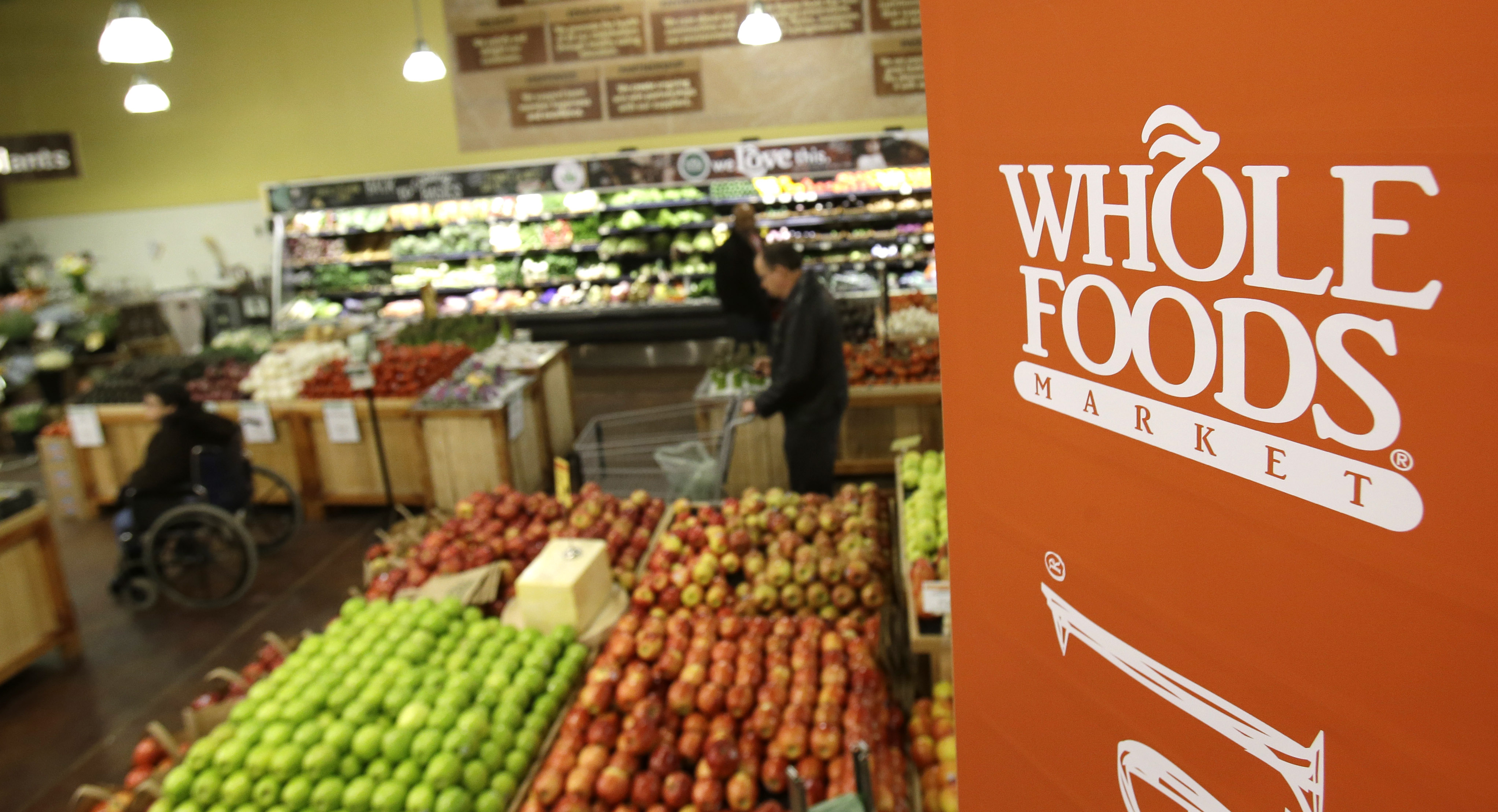Whole Foods in Fidi could lower locals’ grocery bills 1 Photo by Associated Press / Tony Dejak A Whole Foods in Fidi could actually lead to lower food bills for locals, who currently on pricey grocery delivery services.