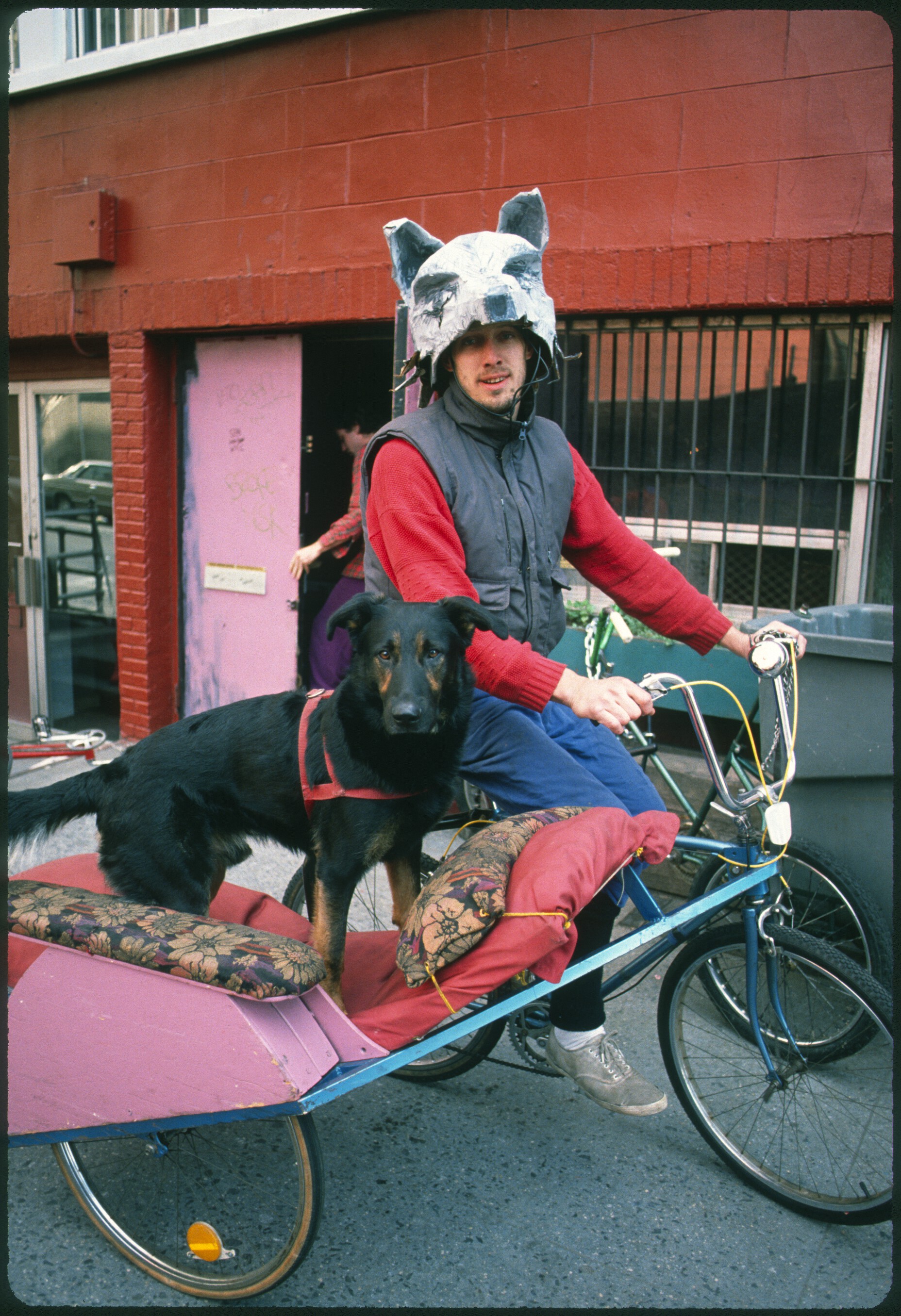 Purple, pedicabs, a push for recycling: A look back at New York’s ‘Eco ’80s’ 12 garden bliss and dog 1