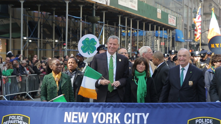 Mayor de Blasio marches in NYC St. Patrick’s Day parade 1 Mayor de Blasio marches in NYC St. Patrick’s Day parade