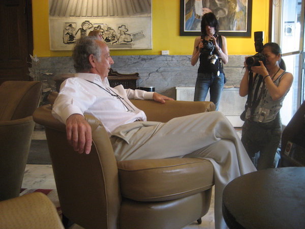 Stanley Bard, who first rented a room to Ed Hamilton in 1995, talks to reporters in the lobby of the Chelsea Hotel shortly after he was ousted by the minority shareholders. Photo by Ed Hamilton.