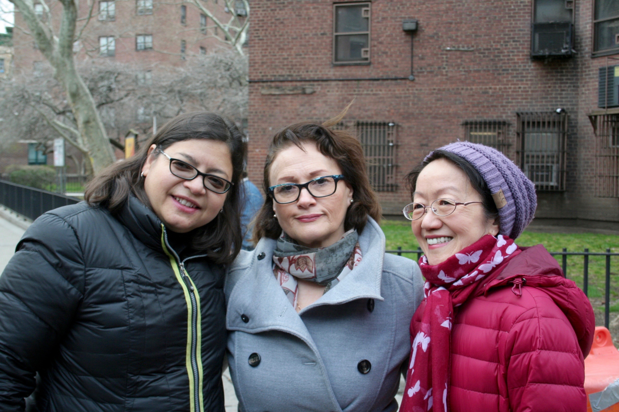 Alice Cancel, flanked by supporters Councilmembers Rosie Mendez, left, and Margaret Chin last Friday.  Photo by Yannic Rack