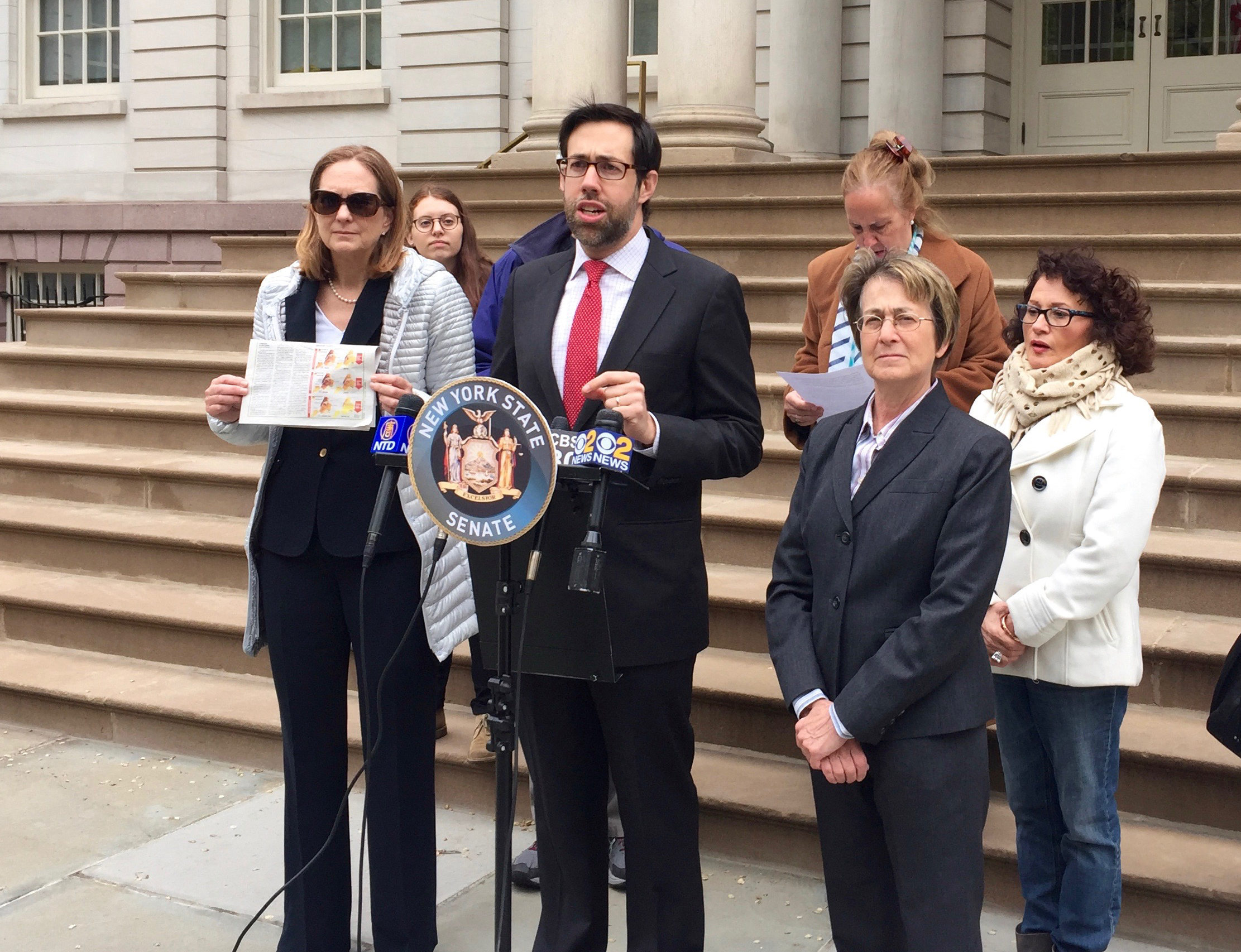 Pols push city on construction coordination 1 Photo by Yannic Rack State Sen. Daniel Squadron (center) was joined by local elected officials and community leaders on the steps of City Hall on Apr. 27 to call on the city to provide continued construction oversight in Lower Manhattan.