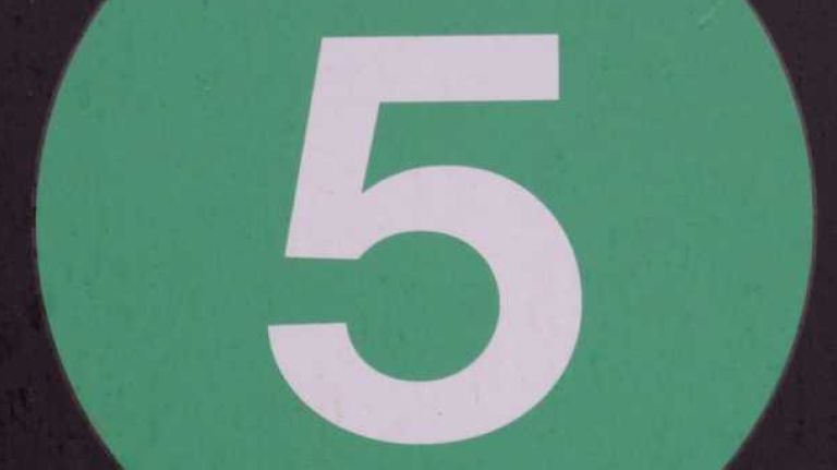 4 train stabbing 5 1 16 / mg