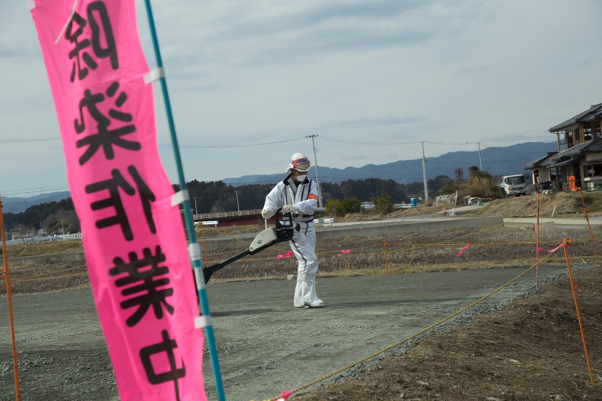 Fukushima: The nuclear power plant disaster is far from over, as Japan marks the 5th anniversary of the 2011 monster quake and tsunami that triggered the Fukushima disaster. 100.000 people are still in refuge due to the Fukushima tragedy. Many parts of the areas are still exposed by high radiation. It accelerates the depopulation of Fukushima prefecture, making the communities’ future more difficult. The caption: A man cleans a radiation contaminated area in Odaka in Minamisoma where the restricted evacuation zone's rule is supposed to be lifted this coming spring, though would be delayed.