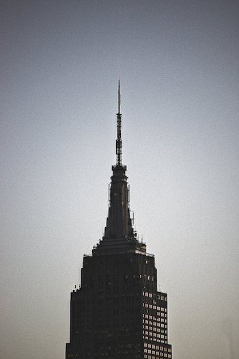 Pride and Heartbreak 1 On Sunday evening, the Empire State Building shut off its lights and went black, explaining via Twitter, “In sympathy for the victims of last night’s attack in Orlando, we will remain dark tonight.” | BOB KRASNER