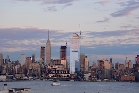 Even without the rest of the neighborhood completed, 10 Hudson Yards has already established the new “city within a city” on the the West Side skyline. | COURTESY: EARTHCAM 