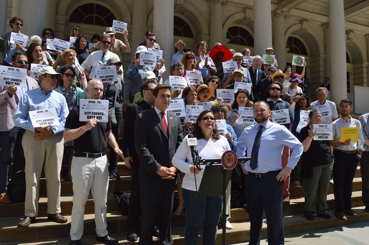 Critics blast new landmarks bill as ‘anti-preservation’; Say ‘loophole’ offers little hope 2 lndmx 2