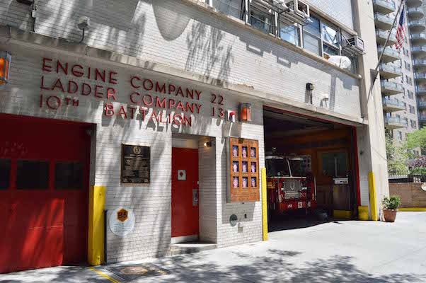 East 85th Firehouse Engine Temporarily East 85th Firehouse Engine Temporarily 1 The firehouse on East 85th Street will shifts Engine Company 22 16 blocks north for overnight hour for the next three to four months to accommodate renovations. | JACKSON CHEN
