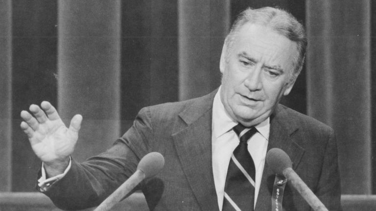 New York Gov. Hugh Carey addresses the Democratic National Convention at Madison Square Garden during a debate about convention rules on Aug. 11, 1980. 