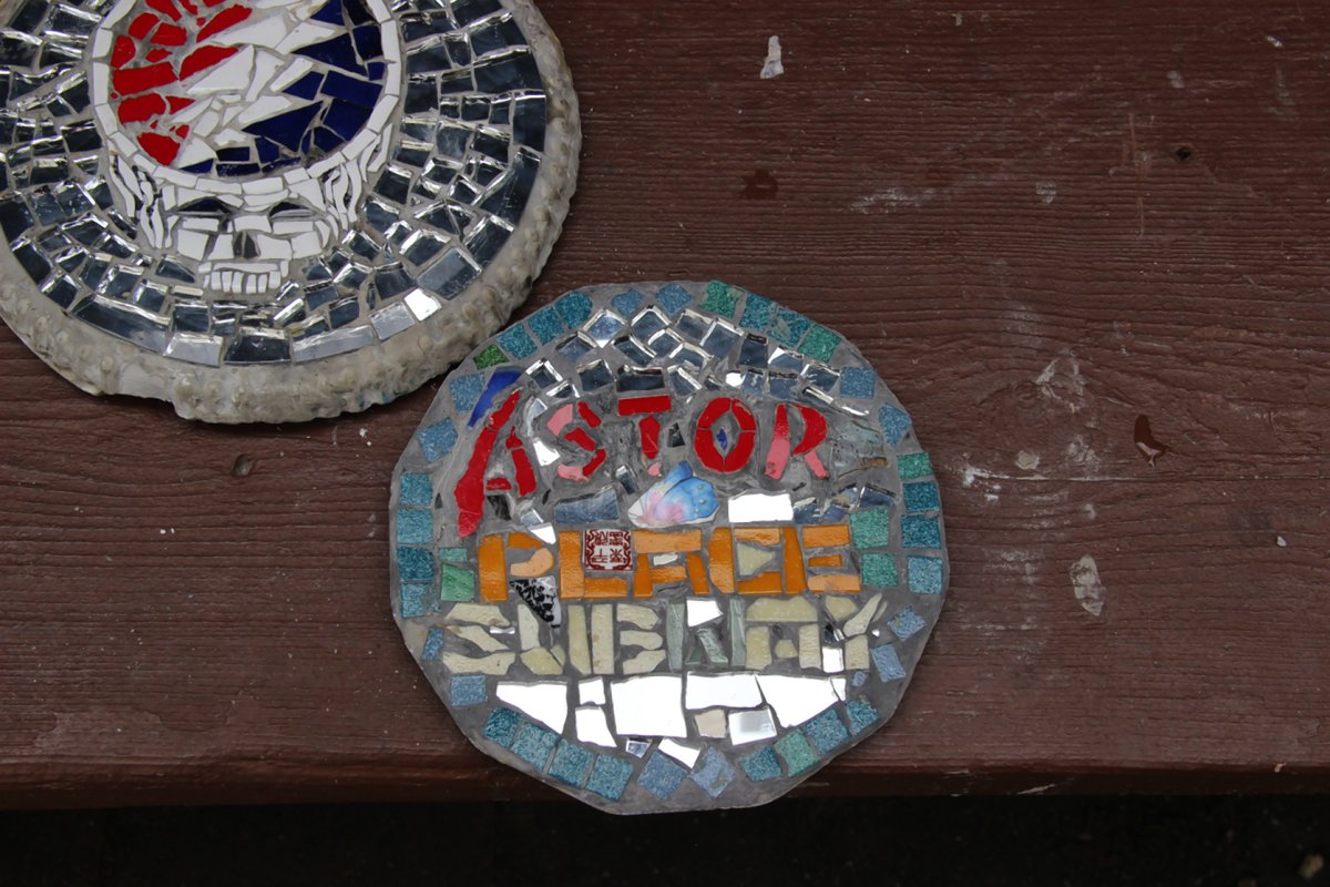 ‘Mosaic Man’ is getting back into pole position 5 jim-power-mosaic-poles-2016-07-07-v06,VIL,PRINT_WEB,WEB