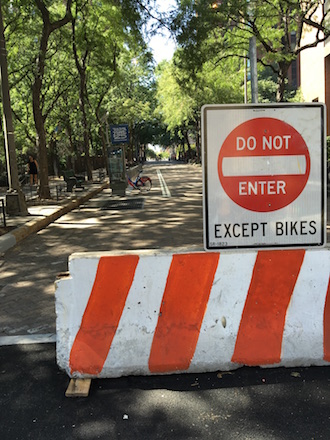The Citi Bike docking station on East 91st Street just west of Second Avenue sits in the designated bike lane and adjacent to benches used by local seniors. | JACKSON CHEN 