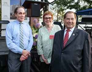 Photo by Tequila Minsky GPTA president Glenn Plaskin, far left, and treasurer Karlene Wiese hang out with Rep. Jerrold Nadler.