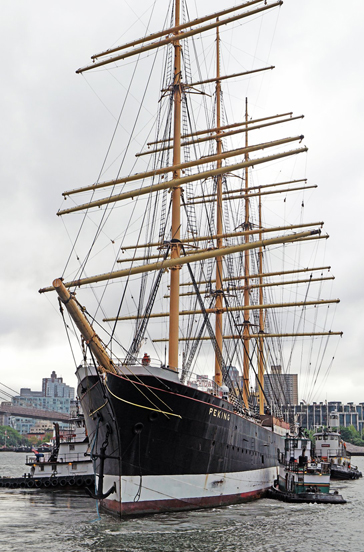 Seaport Report: September 2016 3 Photo by Milo Hess After 40 years at the South Street Seaport, the century-old barque Peking left Prier 15 on Sept. 7 on the first leg of its last transatlantic journey to its home port in Hamburg, Germany.