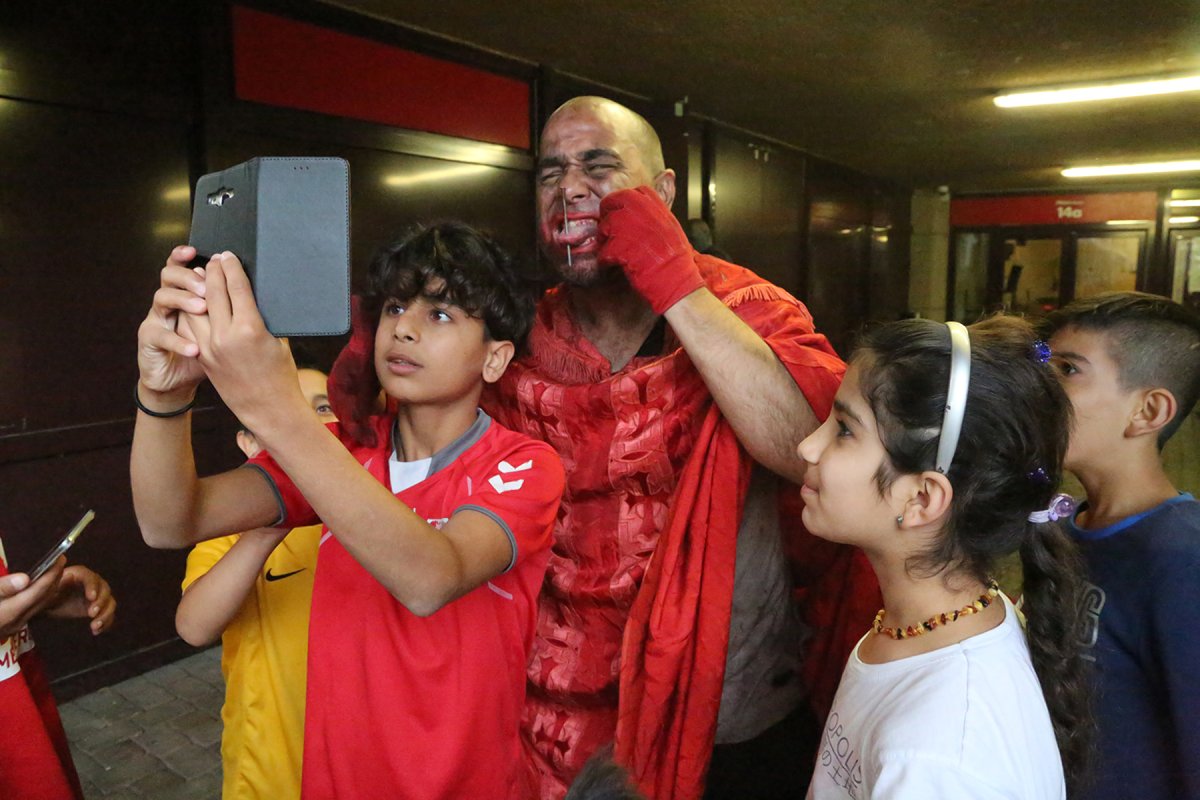 Freaky fun for young refugees 3 freaks-wildstyle-and-refugees-2016-10-28-v02vilprint_webweb